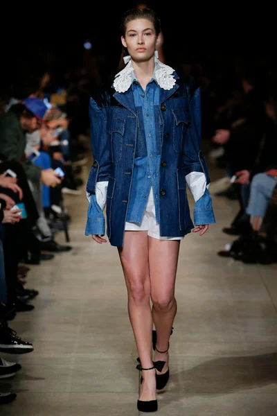 Look 3